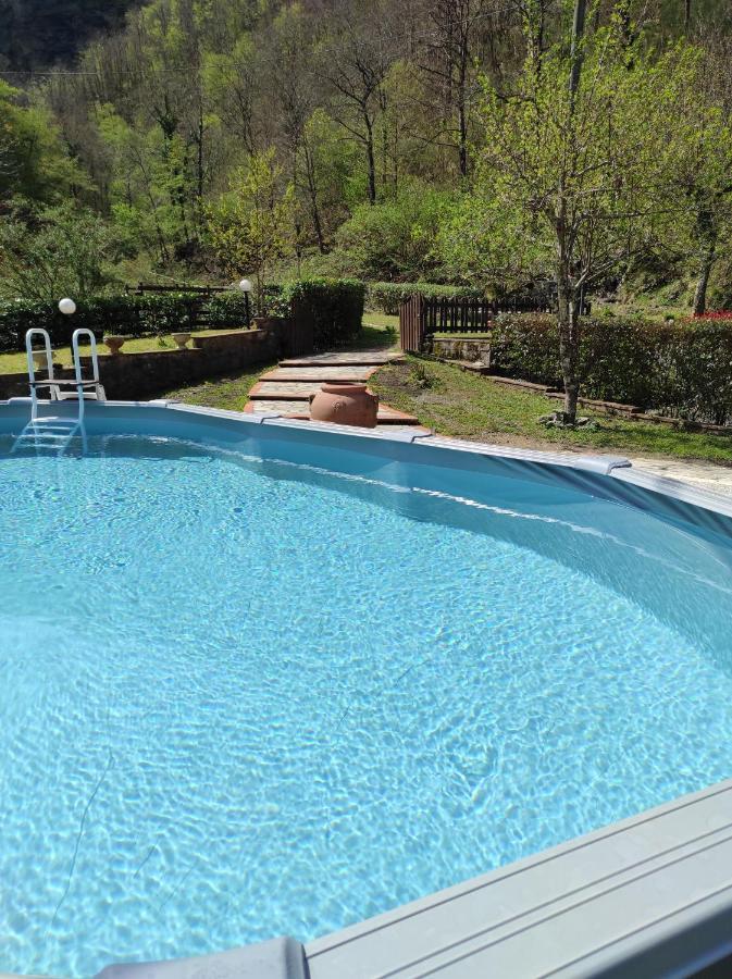 Casa Vacanze Il Boscaccio "Casa Massimo" Fornovolasco Exteriör bild