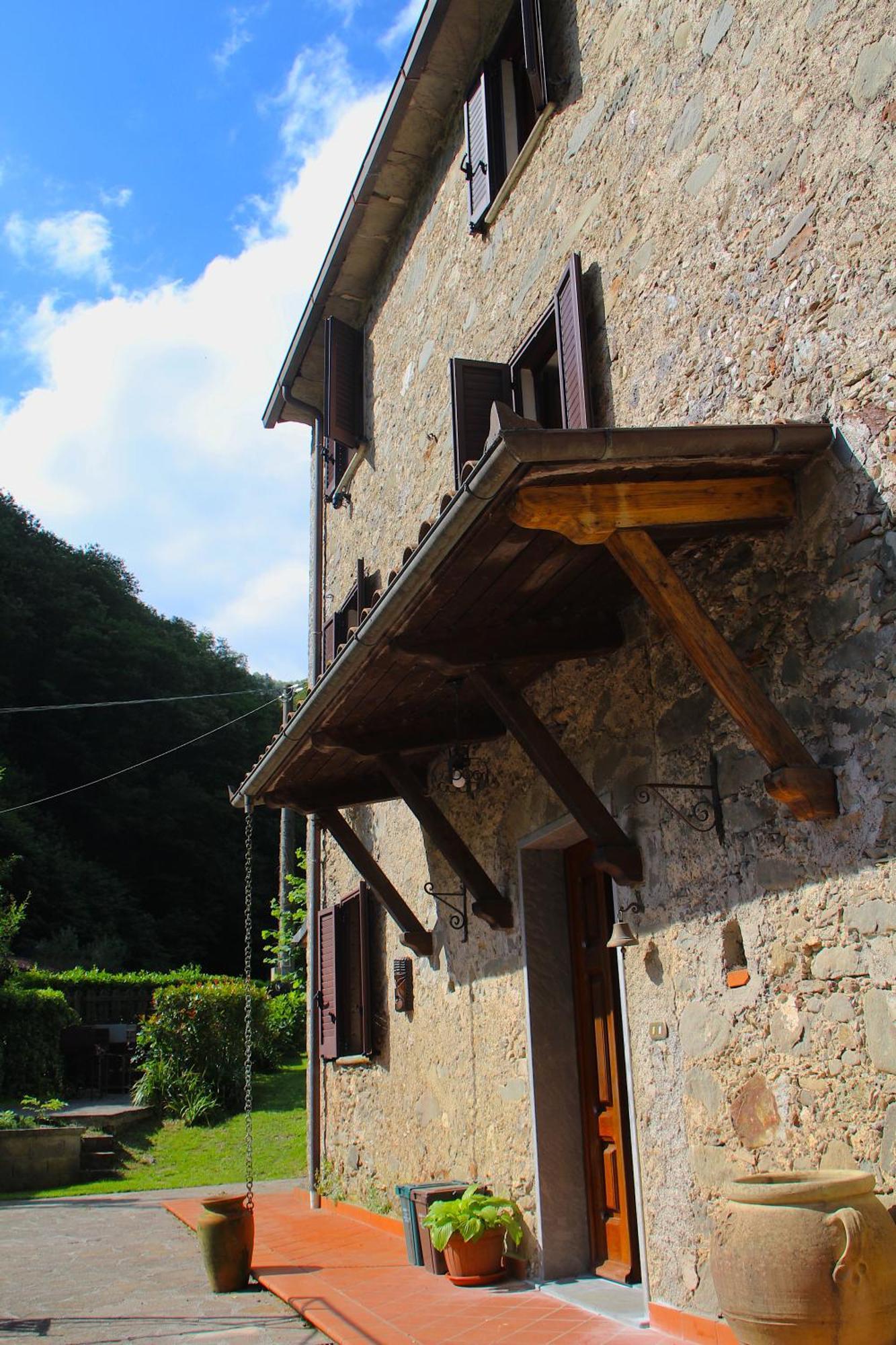 Casa Vacanze Il Boscaccio "Casa Massimo" Fornovolasco Exteriör bild