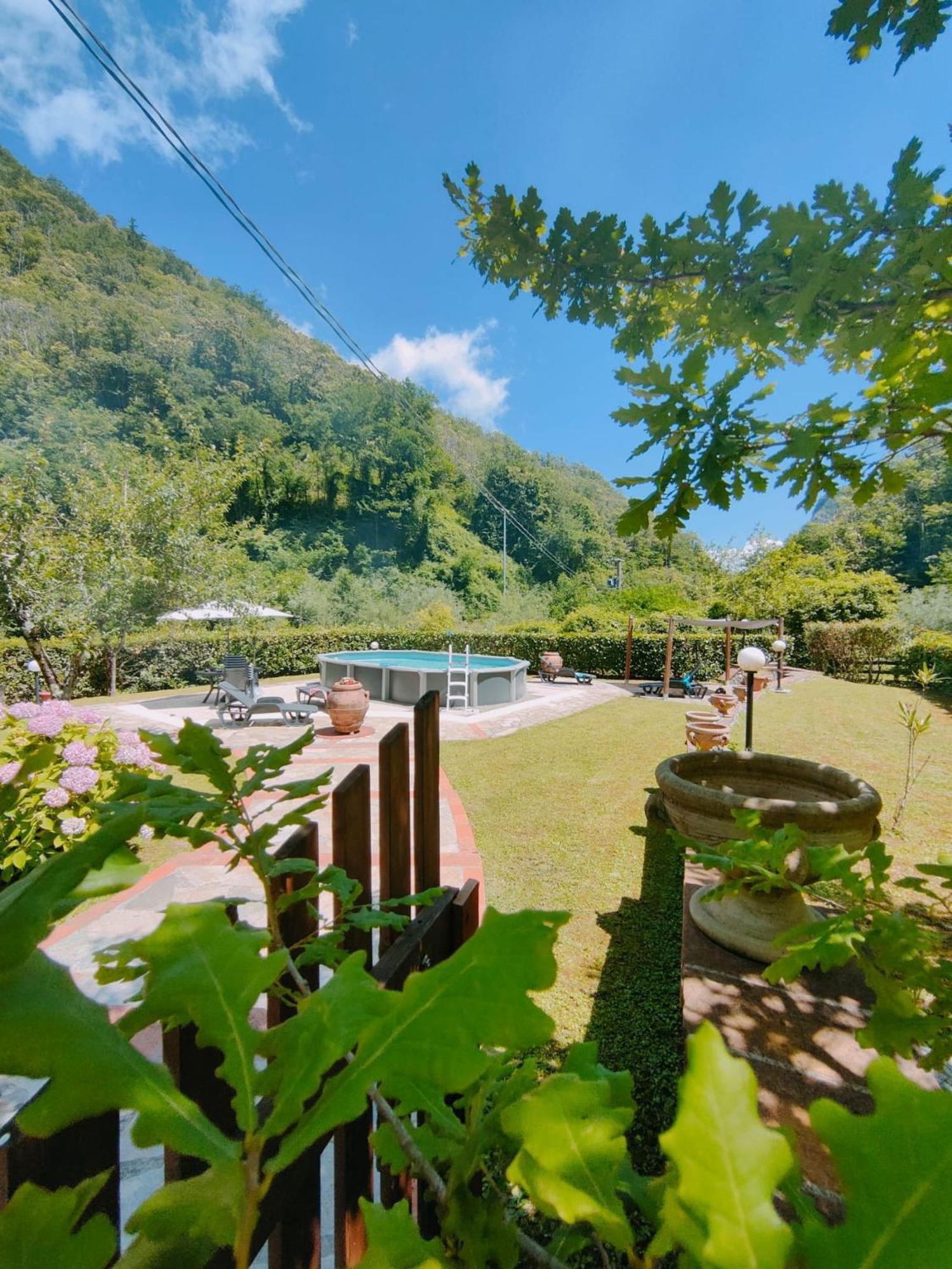 Casa Vacanze Il Boscaccio "Casa Massimo" Fornovolasco Exteriör bild